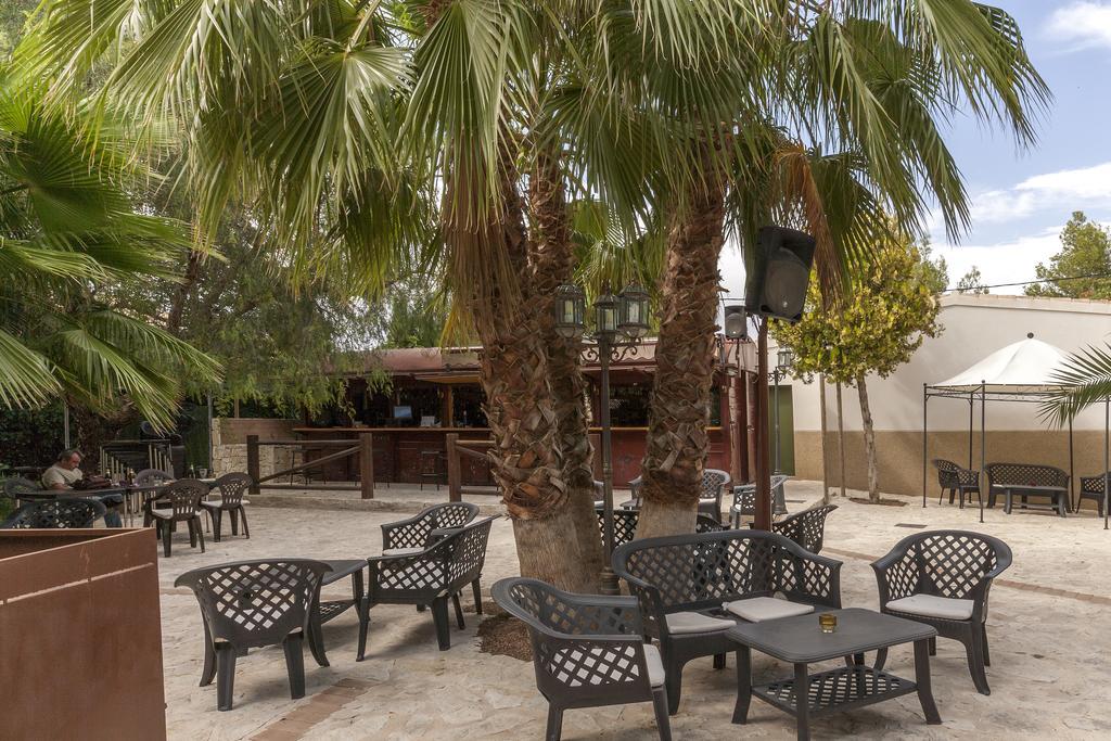 Отель Jardines De Casablanca Каравака-де-ла-Крус Экстерьер фото
